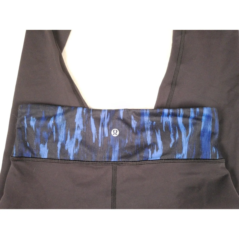 Lululemon Athletica‎ Black Blue Tie Dye Waistband Capris Leggings Women's Size 6